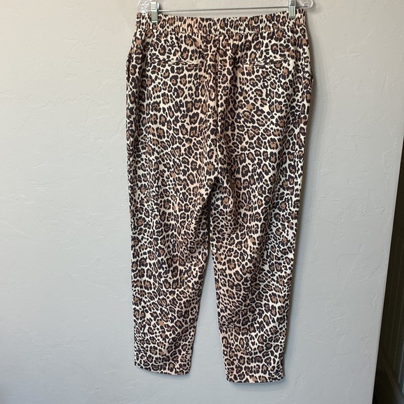 Agnes & Dora crop Truser pant animal print size large NWT. - Picture 6 of 11
